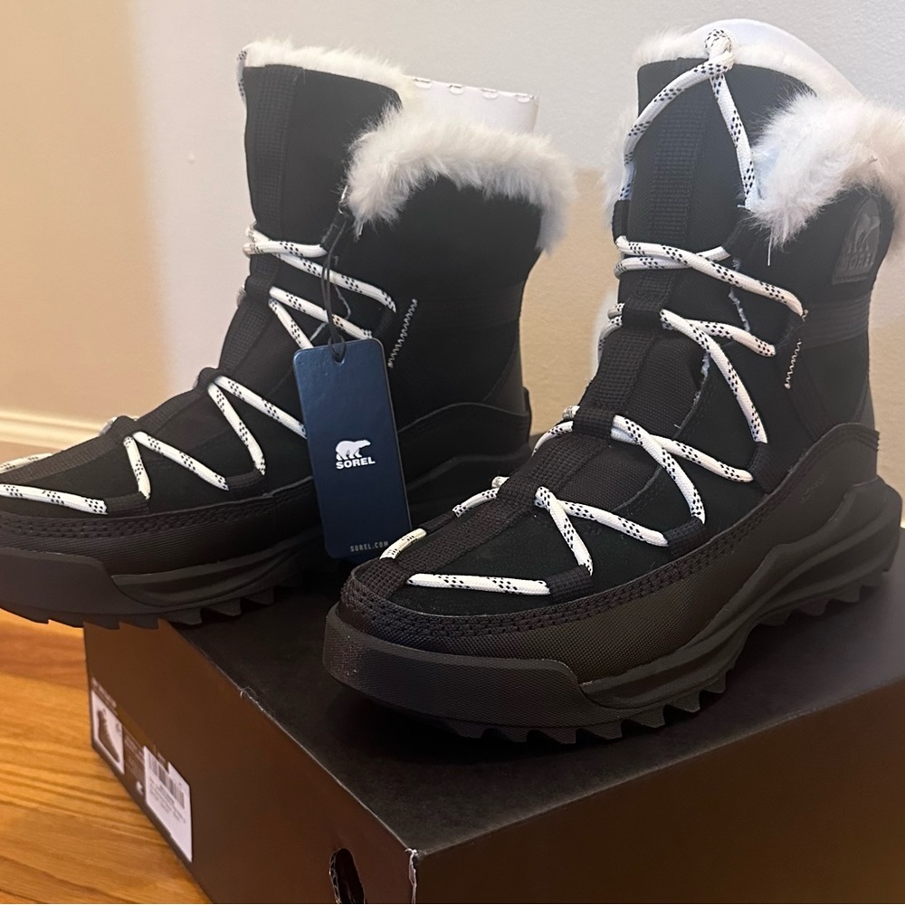 Insulated waterproof boots